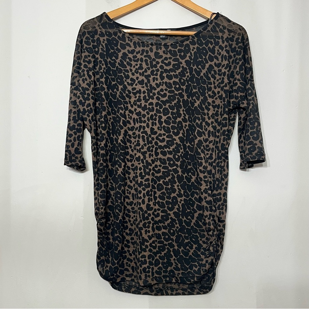 Forever 21 Animal Print Top Leopard Shirt‎ Women's M Mob Wife Y2K Fitted Ruching